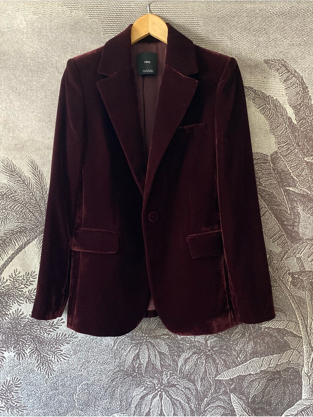 Mango Velvet Blazer in Deep Wine